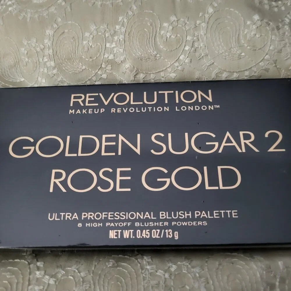 Revolution ultra blush pallet